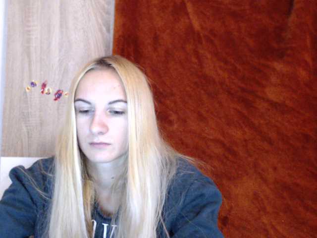 Zrzuty ekranu transmisji Claraxd8