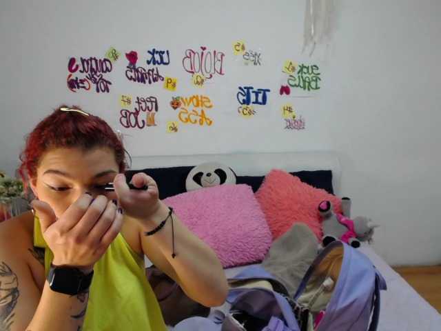 Zdjęcia ClauandPipe Hello guys, let's have a good time WOULD YOU PLAY WITH ME!! #18#blowjob#latina #young