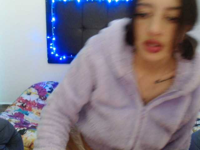 Zdjęcia clayrerenfyel #teen #squirt #masturbation #fingers #deepthroat #dance #twerking #gape #dirty