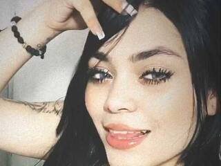 Erotyczny czat wideo Clhoe-Doll