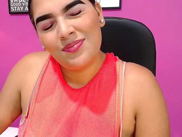 Zrzuty ekranu transmisji CloeWilson