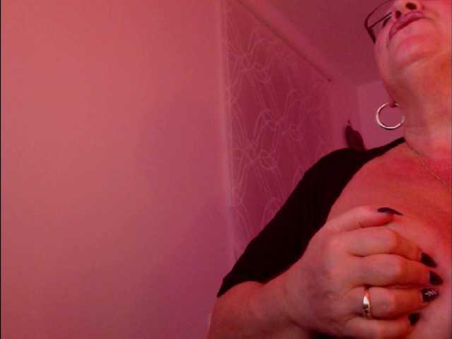 Zdjęcia Connyat99 Make Mistress Conny happy with the vibration 201 ultra high kiss tits flash 80 tips guys kiss only german here B-DAY kiss