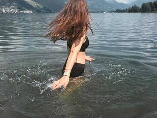 Erotyczny czat wideo COOKIE-SAVAGE