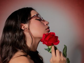 Erotyczny czat wideo CoralineSanchez