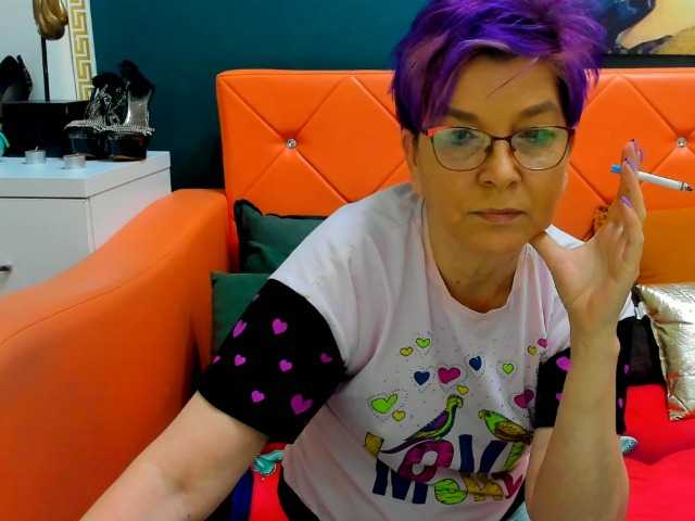 Zrzuty ekranu transmisji cornycamelia