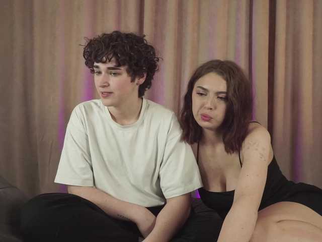 Zrzuty ekranu transmisji couplesilkk