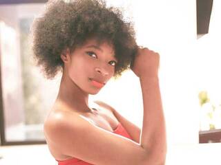 Erotyczny czat wideo CrazyDi33