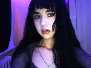 Erotyczny czat wideo Wednesday13