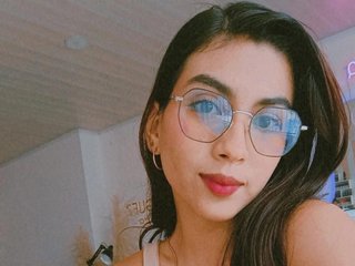 Erotyczny czat wideo Cristin-Petite
