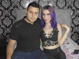 Erotyczny czat wideo CrisVsViolett