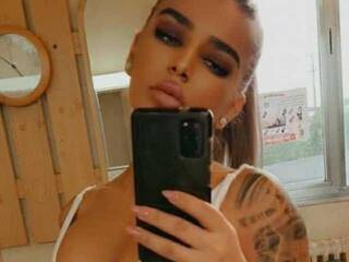 Erotyczny czat wideo CrystalSims