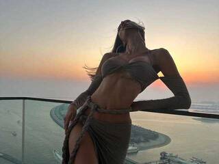 Erotyczny czat wideo Cum4Lydia