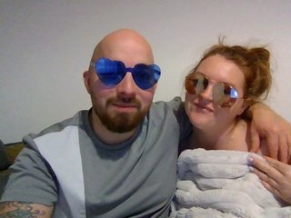 Erotyczny czat wideo CuriousCouple91