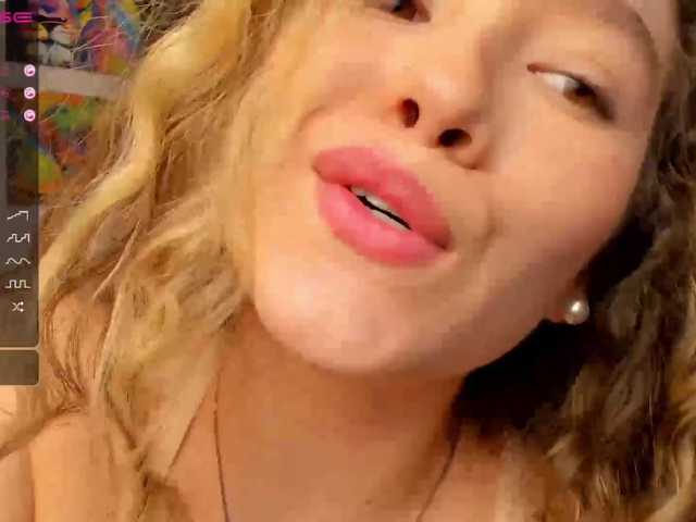 Zrzuty ekranu transmisji curlygirl1