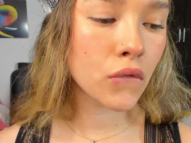 Zrzuty ekranu transmisji curlygirl1