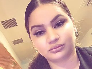 Erotyczny czat wideo Curvy-Delight