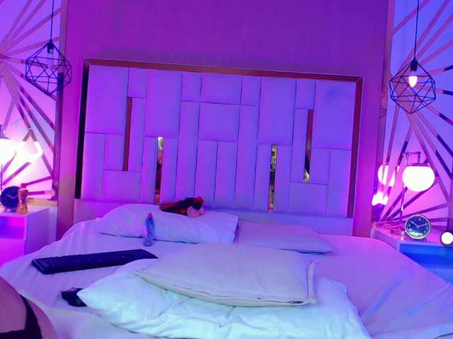 Zrzuty ekranu transmisji CUTEHORNY-XX3