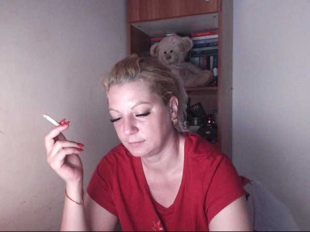 Zrzuty ekranu transmisji BeautyMilf