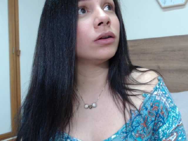 Zrzuty ekranu transmisji cutekatty3