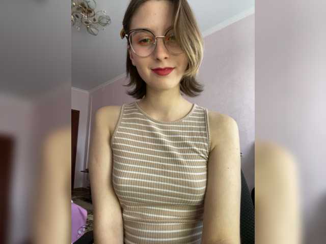 Zrzuty ekranu transmisji CuteKitty19