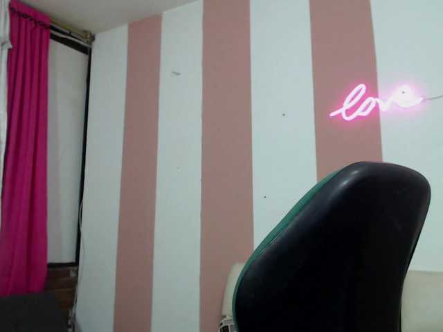 Zrzuty ekranu transmisji Roxana_