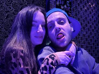 Erotyczny czat wideo DaddyNdSlut