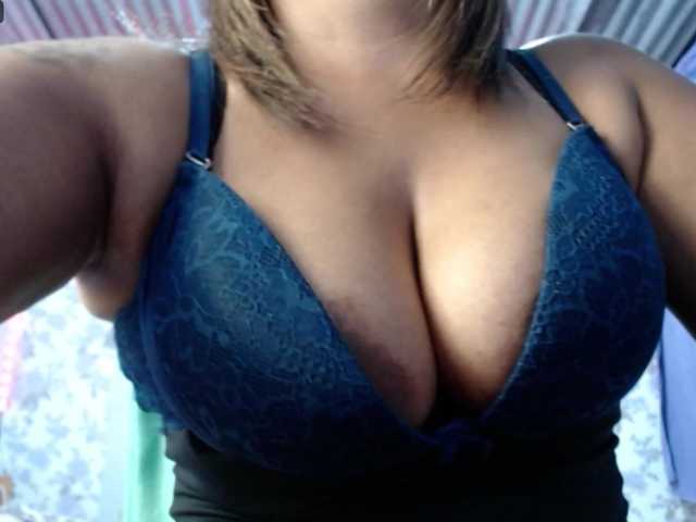 Zdjęcia Dahian-Diamod hey♥ come to play♥ hru? #milf #ebony #mommy #latina #mature♥♥♥