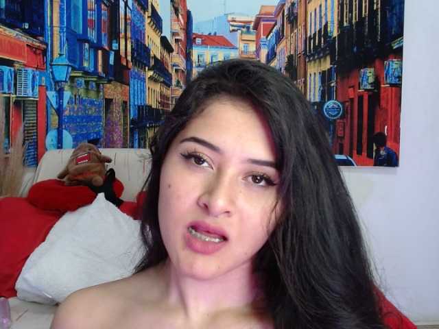 Zdjęcia DamaveHit Horny girl, you want your burning cock and full of cum for my mouth