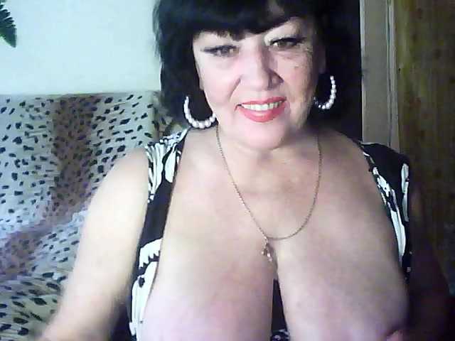 Zdjęcia dame89 All good mood) thanks a lot for tips) don't forget to put love) camera-20 tokens