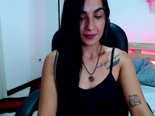 Zdjęcia DaniGomez7 hi guys i am latingirl, i am #new, i want to play with you #smoke #squirt #dirtytalk