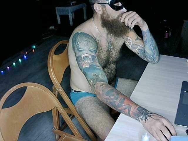 Zrzuty ekranu transmisji DarkFamily
