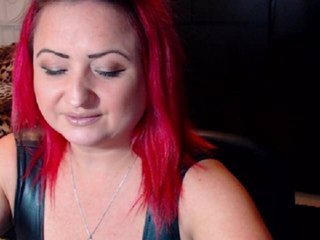 Zrzuty ekranu transmisji KinkyDomina