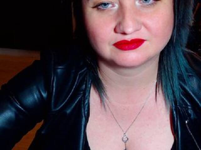 Zrzuty ekranu transmisji KinkyDomina