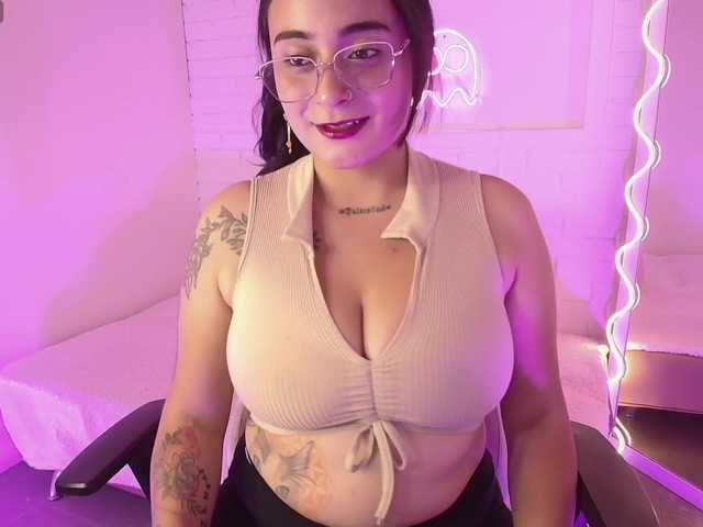 Zrzuty ekranu transmisji Darling-tay