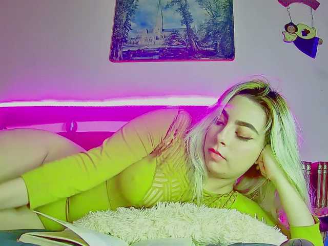 Zrzuty ekranu transmisji davinajones