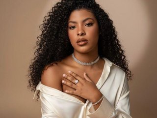 Erotyczny czat wideo Dayanacarson