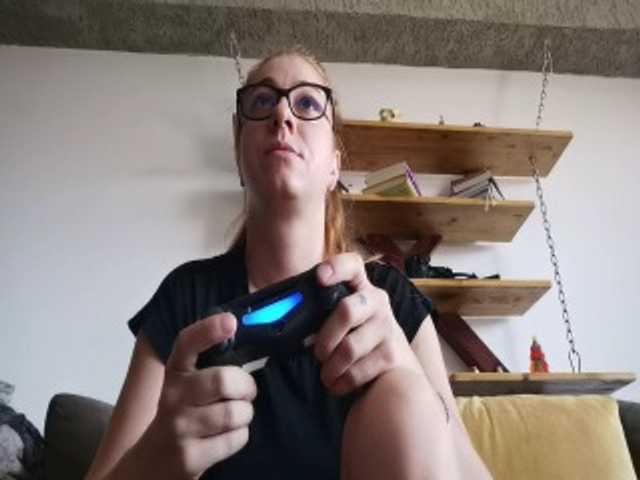 Zrzuty ekranu transmisji DeeanaEvans