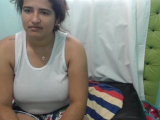 Zrzuty ekranu transmisji deliciahotxx