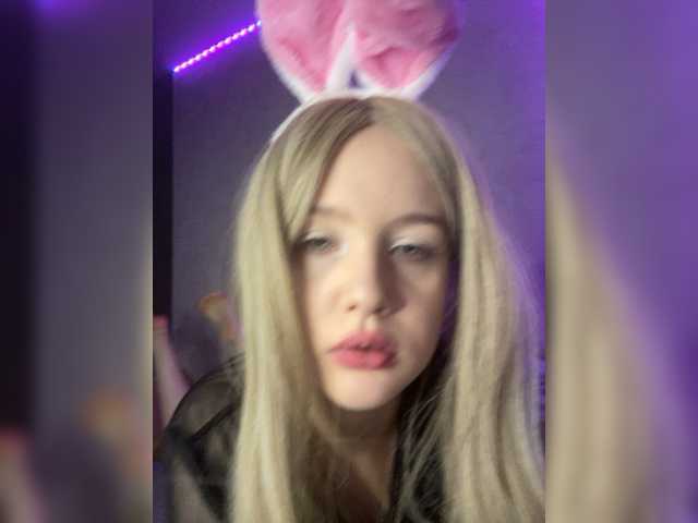 Zrzuty ekranu transmisji BunnyLegendary