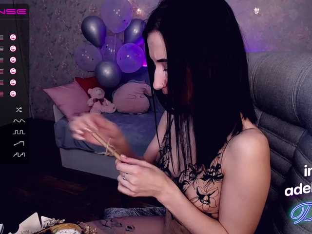Zdjęcia DellyRoze Hi! Happy New Year! Don't forget to subscribe and push love) lovense from 2 tokens, 53 - favorite vibration) On the night from Saturday to Sunday, I will celebrate my birthday on the Dellagrotte account, everyone be!! start at midnight Moscow time)