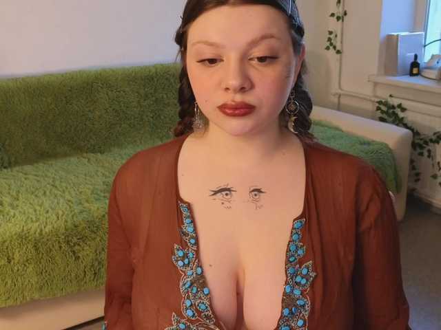 Zdjęcia Diana_Ganji #bigboobs #curvy #femdom #findom #mommy