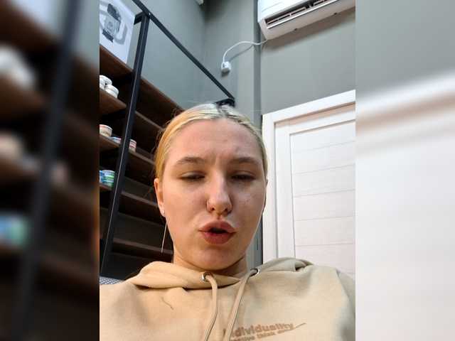 Zrzuty ekranu transmisji Dilaraaa