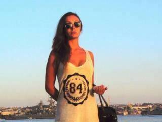 Erotyczny czat wideo dinaenjoy