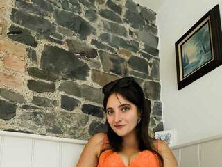 Erotyczny czat wideo DInaraXRose