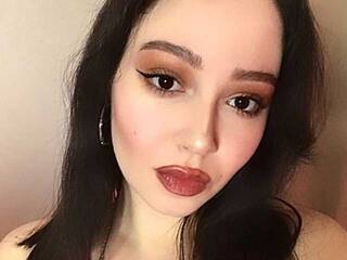 Erotyczny czat wideo DirtyMelody