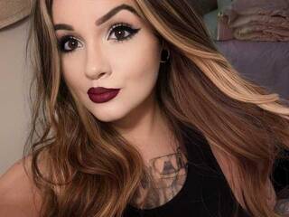 Erotyczny czat wideo Doll4Sir