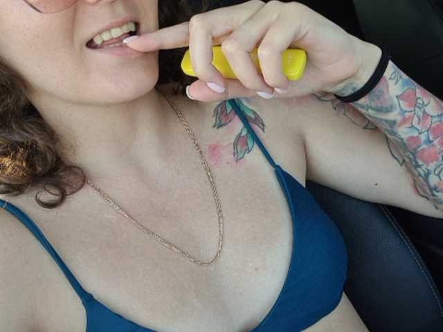 Zrzuty ekranu transmisji Moneysyou