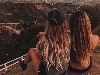 Erotyczny czat wideo Dreamy-Duo