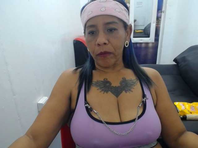 Zrzuty ekranu transmisji dulcecandyx