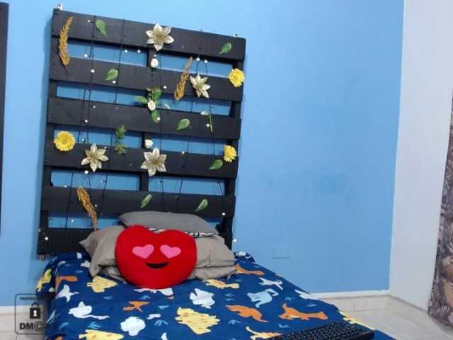 Zrzuty ekranu transmisji DulceVanesa